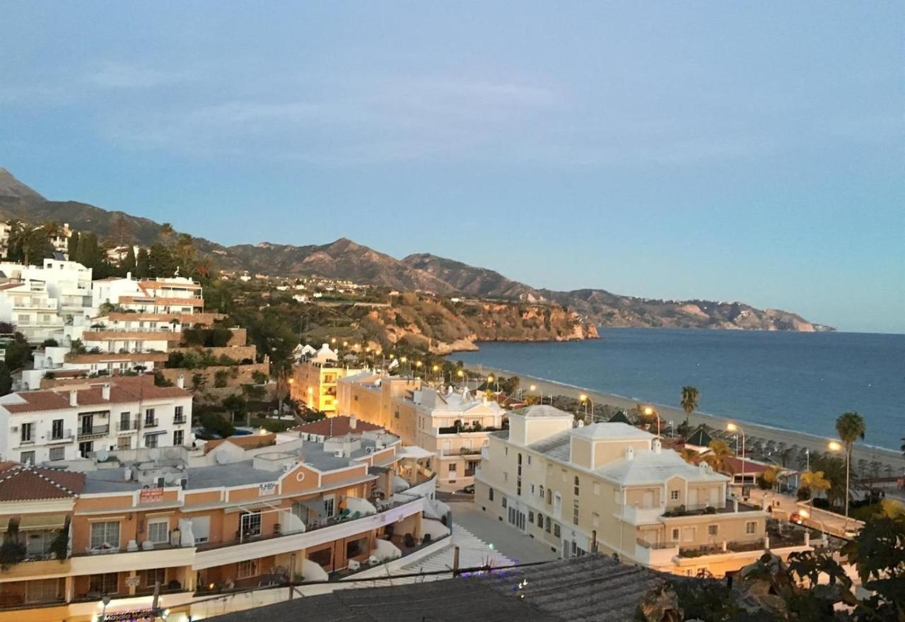 Valparaiso - Burriana Beach Nerja Exterior foto