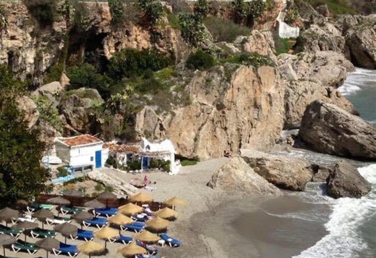 Valparaiso - Burriana Beach Nerja Exterior foto