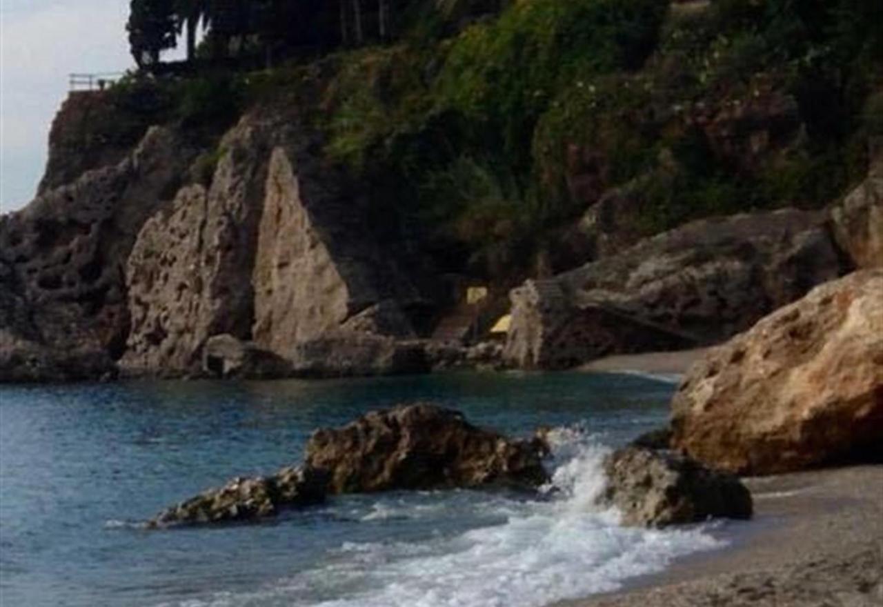 Valparaiso - Burriana Beach Nerja Exterior foto